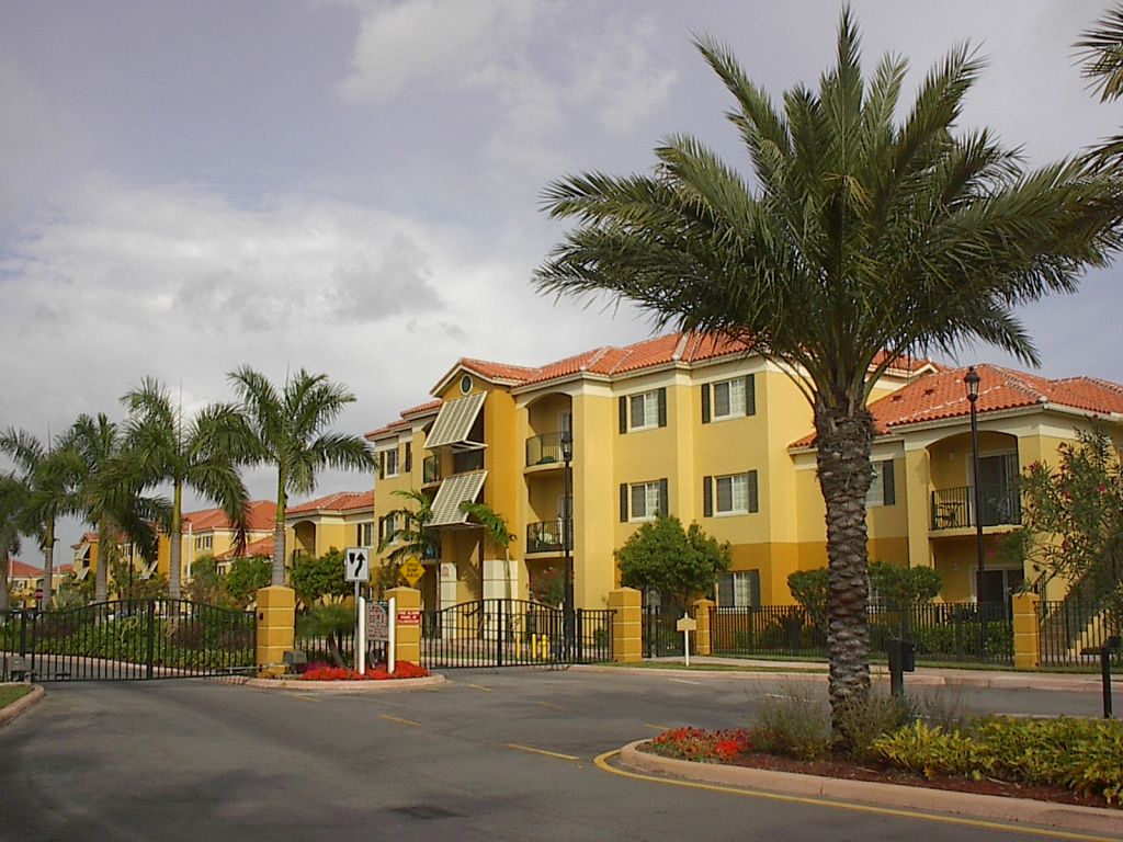 Palm Gardens Apartments at Doral
