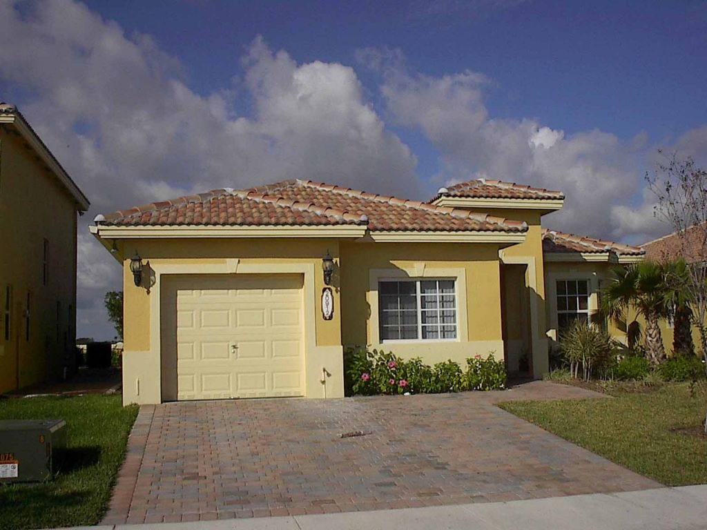 Pelican Bay Estates